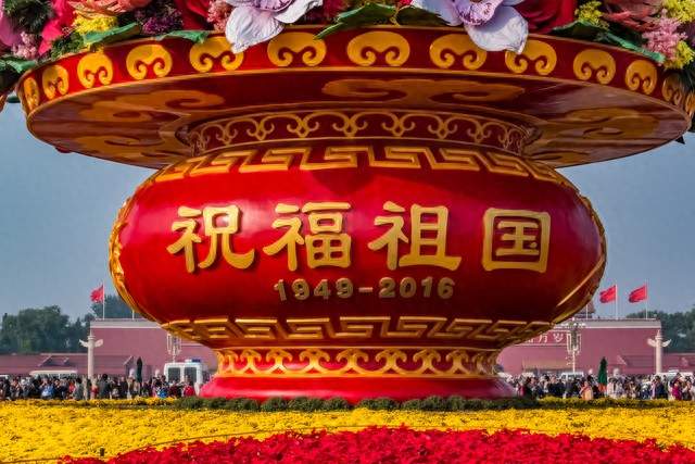 长城之上声震山河！王凯领诵字字铿锵，这才是家国之声