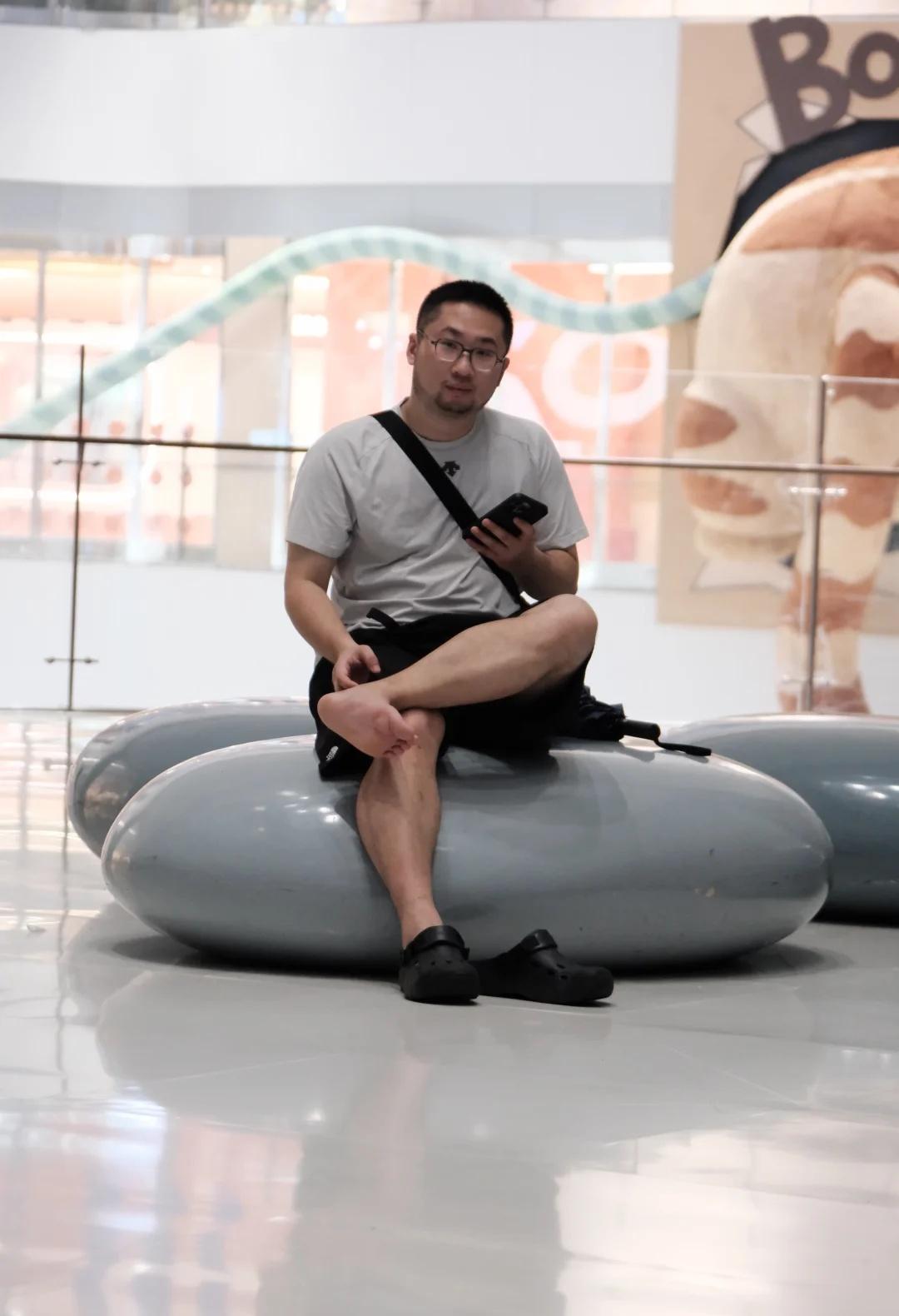 被偷拍了
偷拍 你的叔