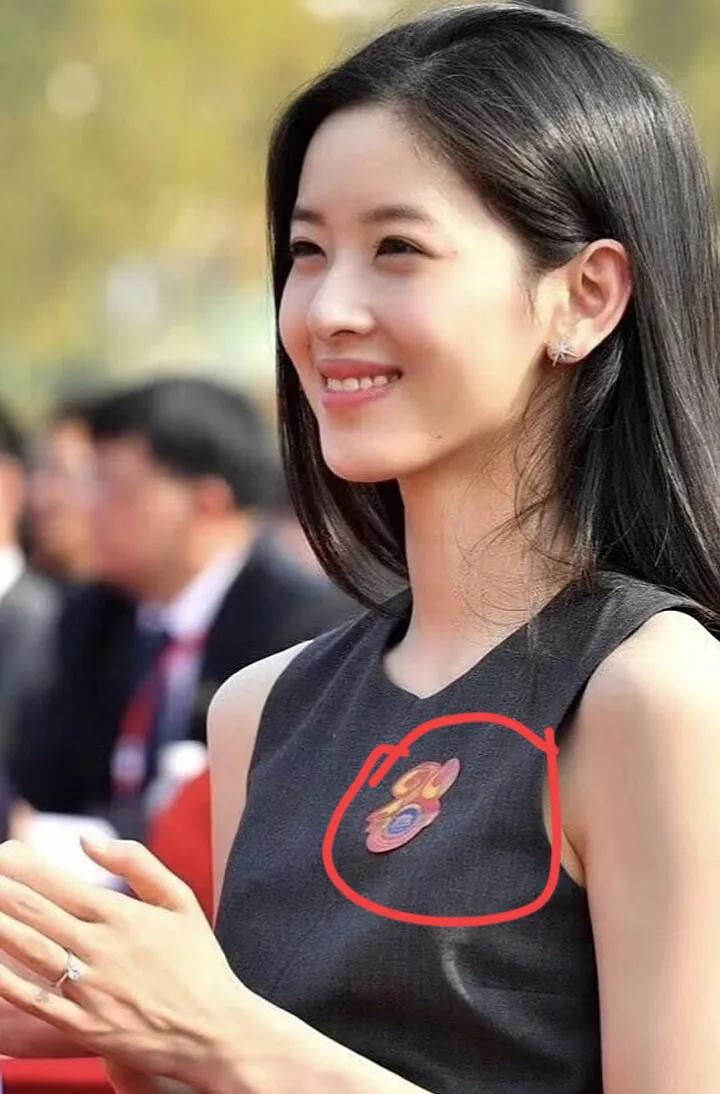 你每天努力工作挣钱是为了什么?
我们不是为钱卖命，是用钱赎回被典当的时光——那些