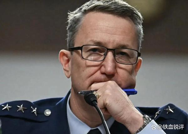 重磅快讯！美债崩盘在即，弃台独换中国增持成唯一解局方案
 
当前美国正深陷史上最