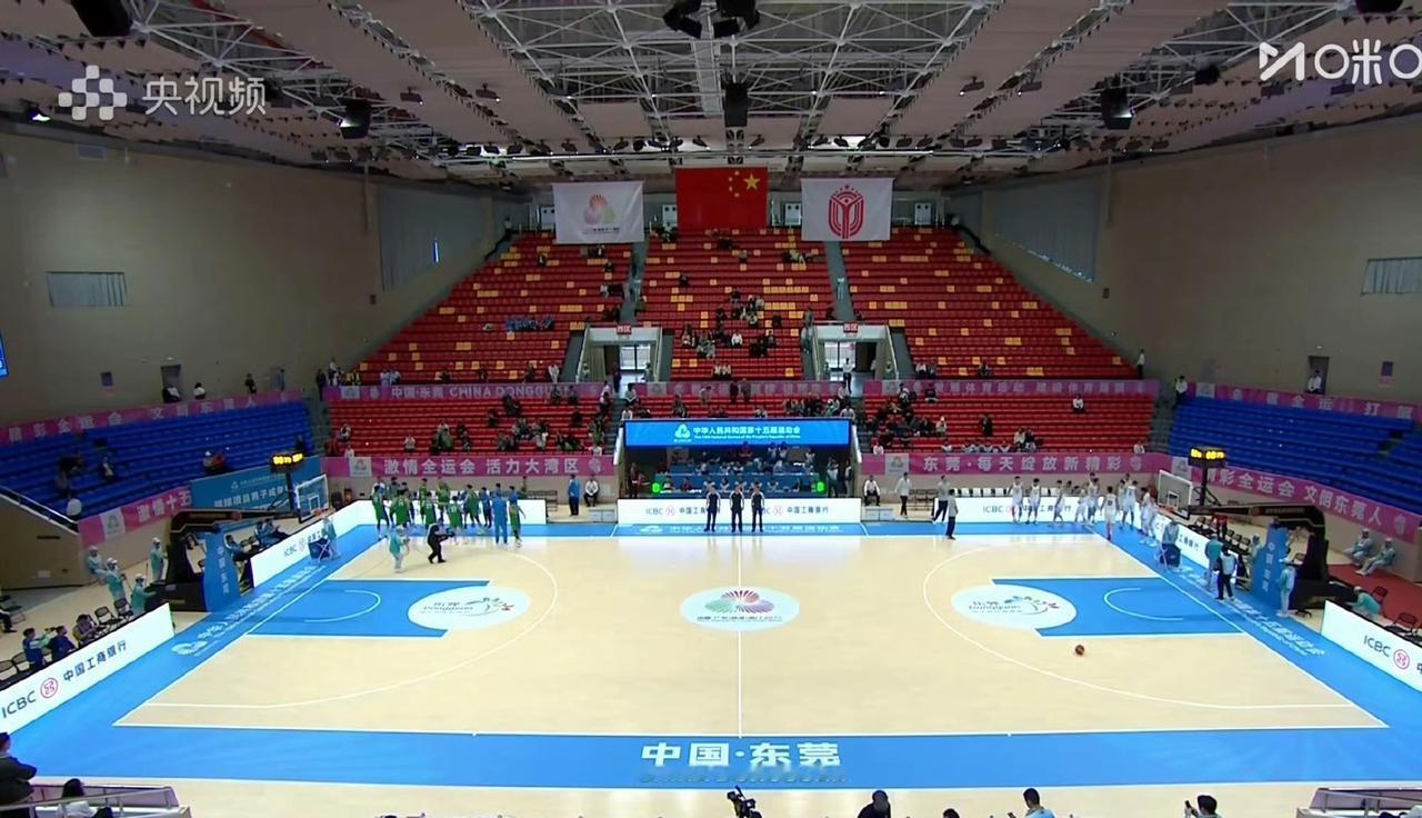 全运会这上座率……周琦都没能力挽狂澜……
实力悬殊太差了一场赢了50分，一场赢了