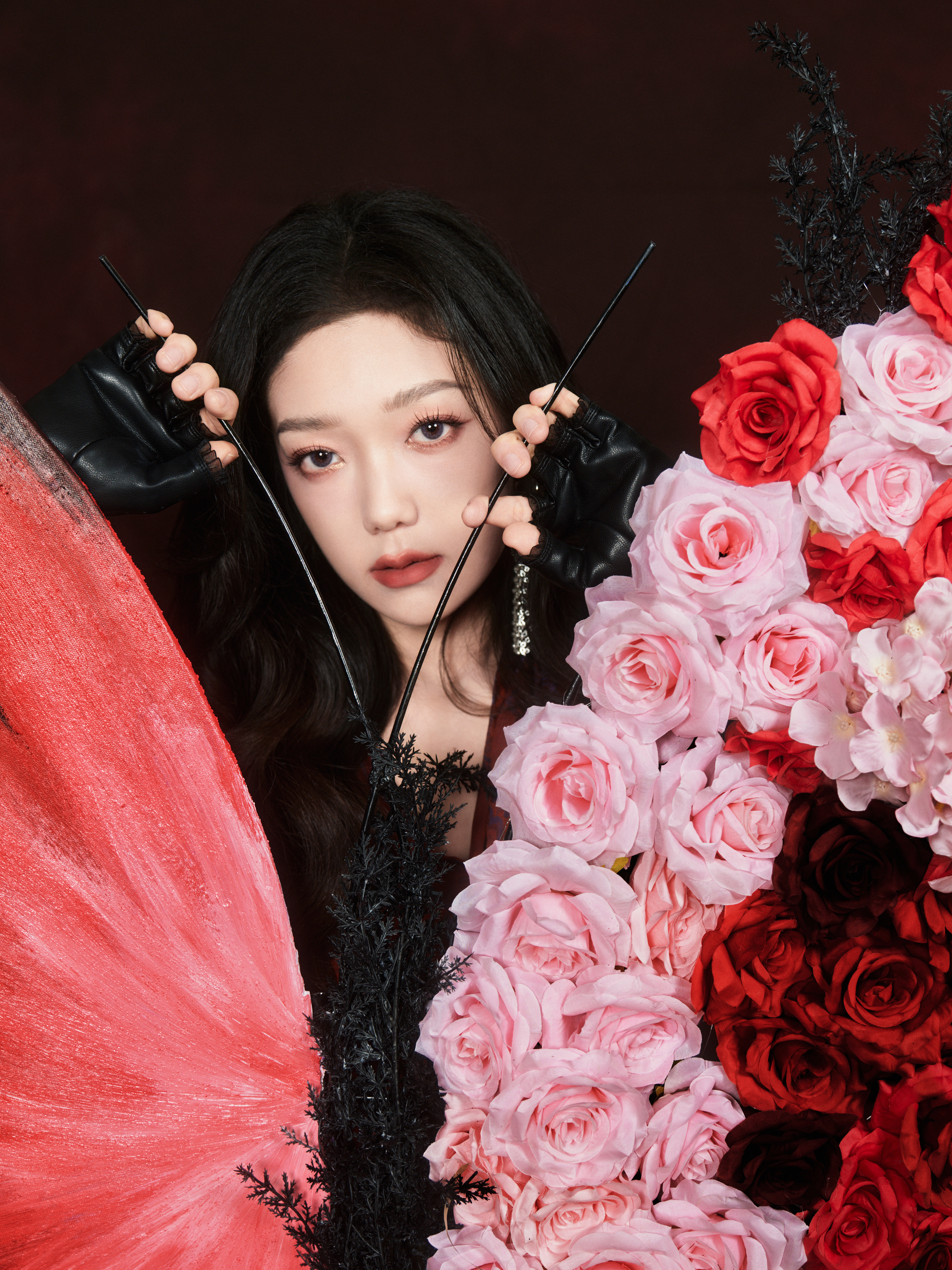 希林娜依高[超话] 在复制粘贴的时代，你是手写的诗[鲜花] ​​​