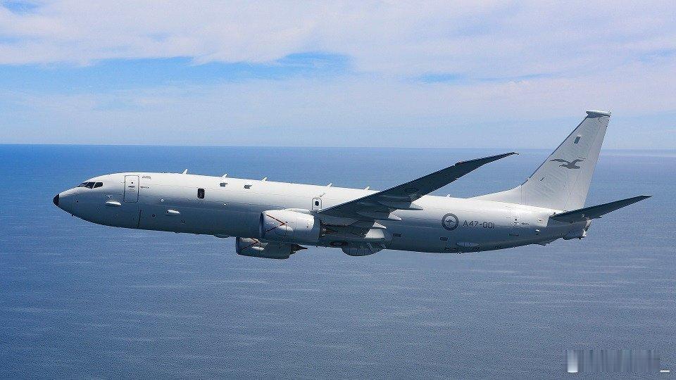 澳大利亚P-8A巡逻机侵入中国西沙领空反倒打一耙，澳方行为严重侵犯中国主权，极易
