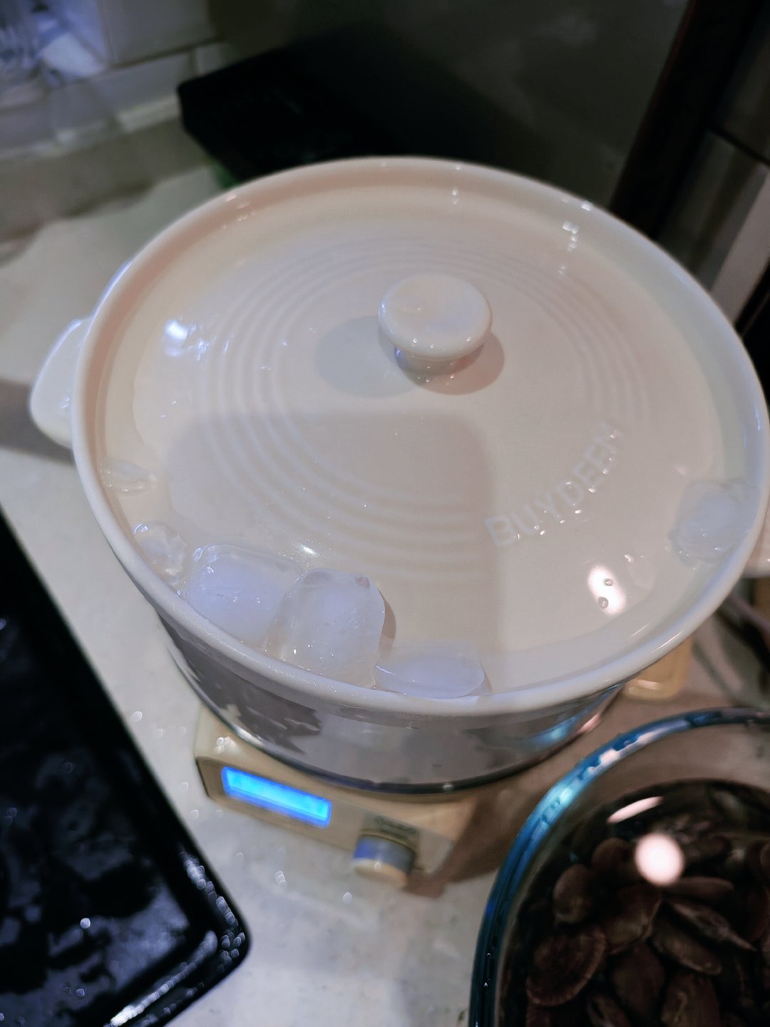 新的三年级真的很好，放学的时间晚了我可以把饭菜先安排好，回到家就基本可以吃饭，周