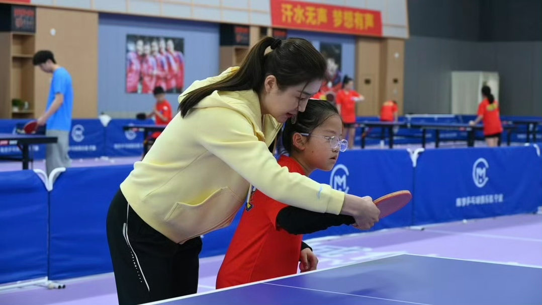 陈梦宁波乒乓球俱乐部正式开业！奥运冠军携恩师坐镇，1800㎡专业球馆助力青少年逐