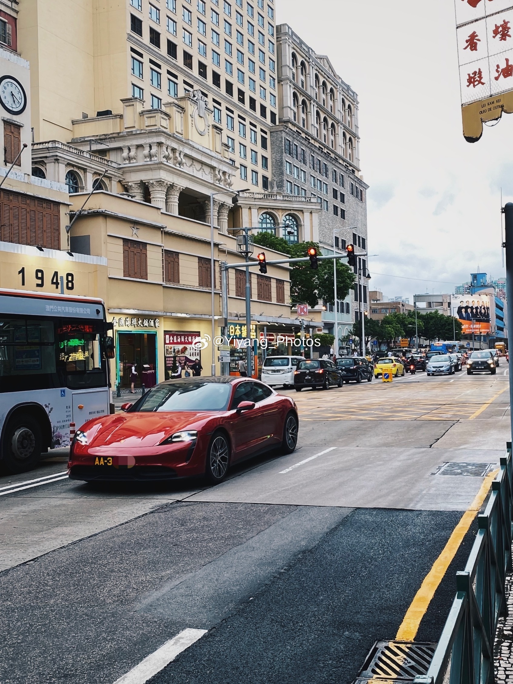 闪现Macau, 到了一个地方就喜欢看看当地的车, 半天时间见到了不少电动车, 