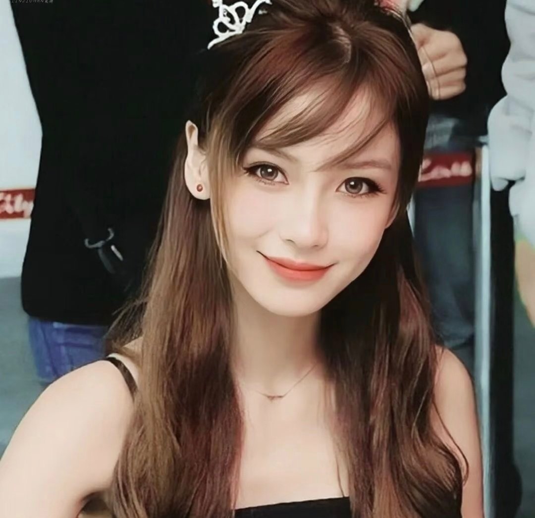 Angelababy的海外人气别的不说，baby这海外数据确实能打。36次世趋，