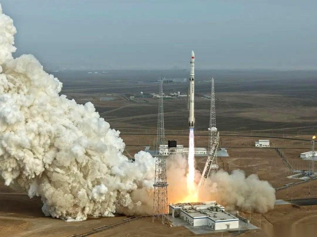 今天那个新火箭，长征十二号甲，一级箭体回收，失败了。
官方通报的措辞很讲究，叫“