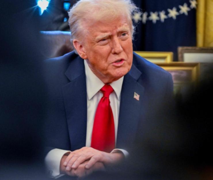 美国总统特朗普宣布了!2026年1月10日，美国总统特朗普公开扬言，他“不需要国