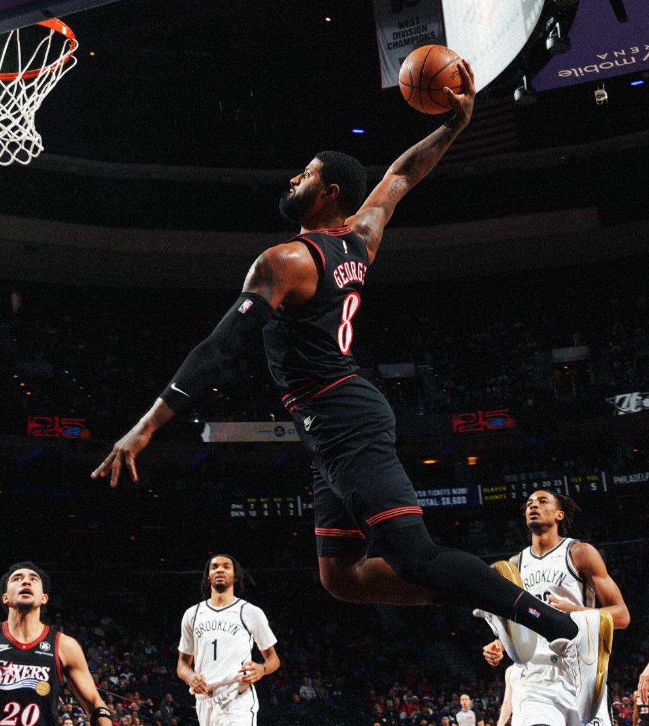 还有得救？自从复出以来的乔治……——场均只出战31.4分钟——轰下27分9.5篮