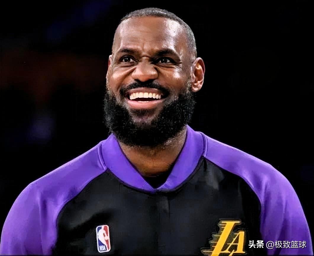 排面拉满！哈登、格林双双延迟签约，全联盟都在等詹姆斯最终决定！

据名记Evan