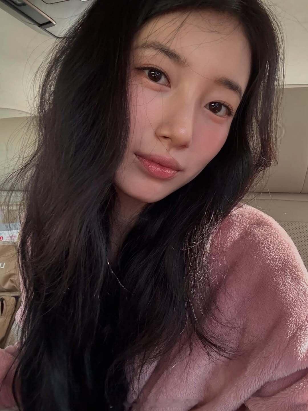 【251209】秀智 时隔一个月的ig更新💗练芭蕾瘦了一些 