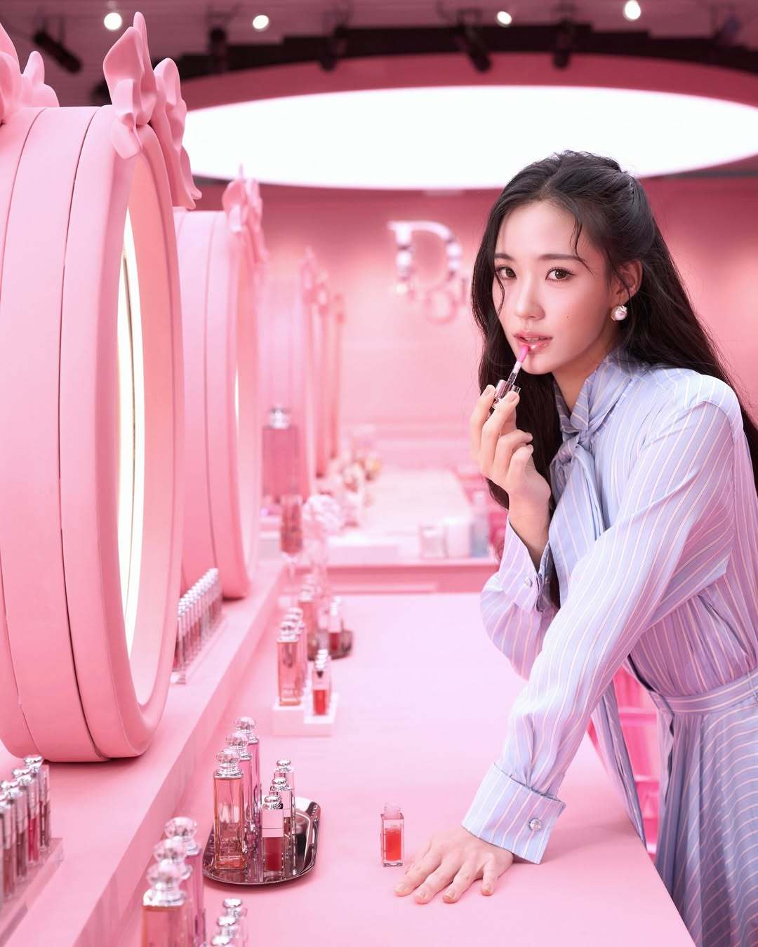 好美！2026 Dior台湾彩妆形象大使Lily许韶恩 