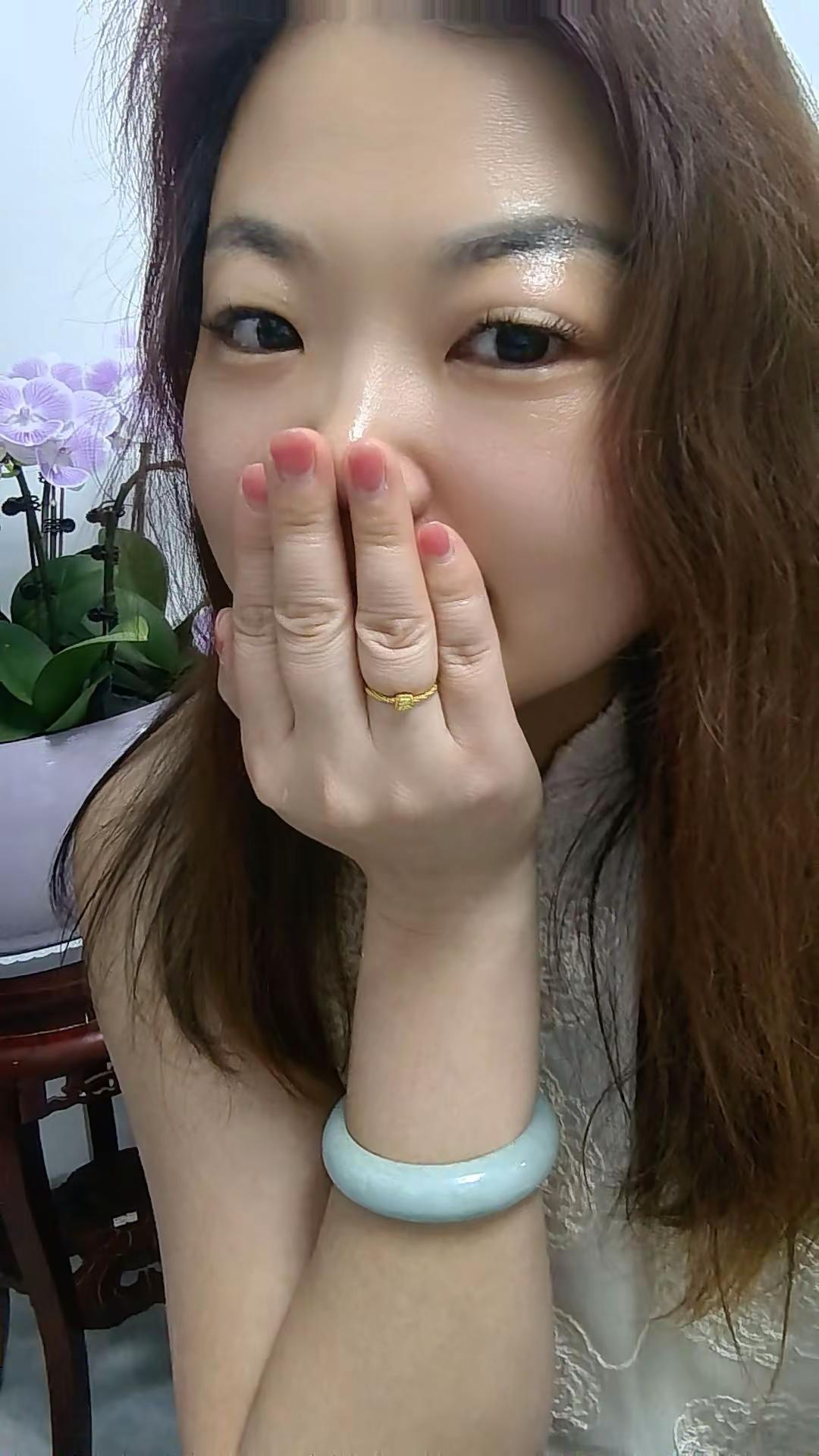 漂亮的女人不怕男人花心 有实力的男人不怕女人物质😎谢谢我亲爱的吴老师😘幸福属