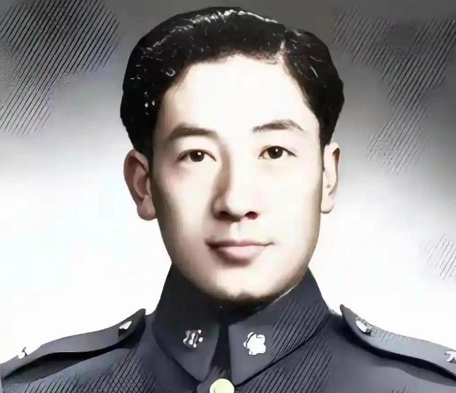 1949年，马继援携31箱黄金登机逃亡，心腹副官跪地哭求：军长，我走不了！多年后