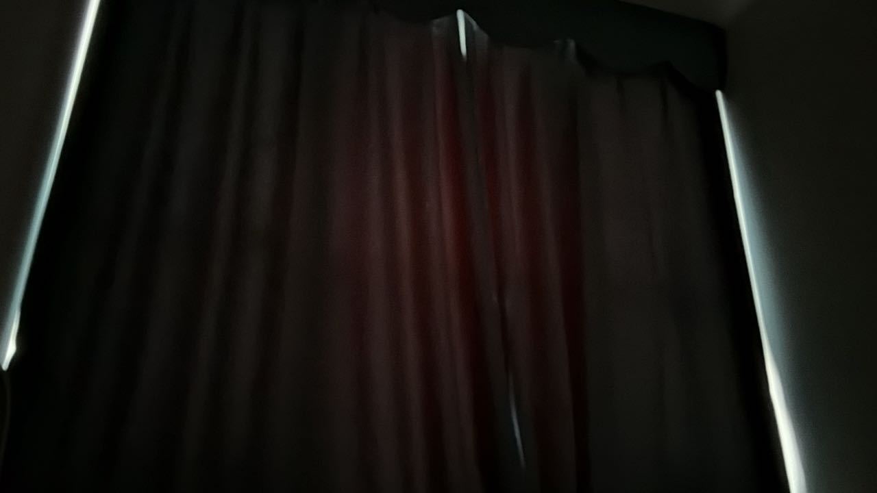 哇，好久没有这样，一睡睡到中午才起来哦 