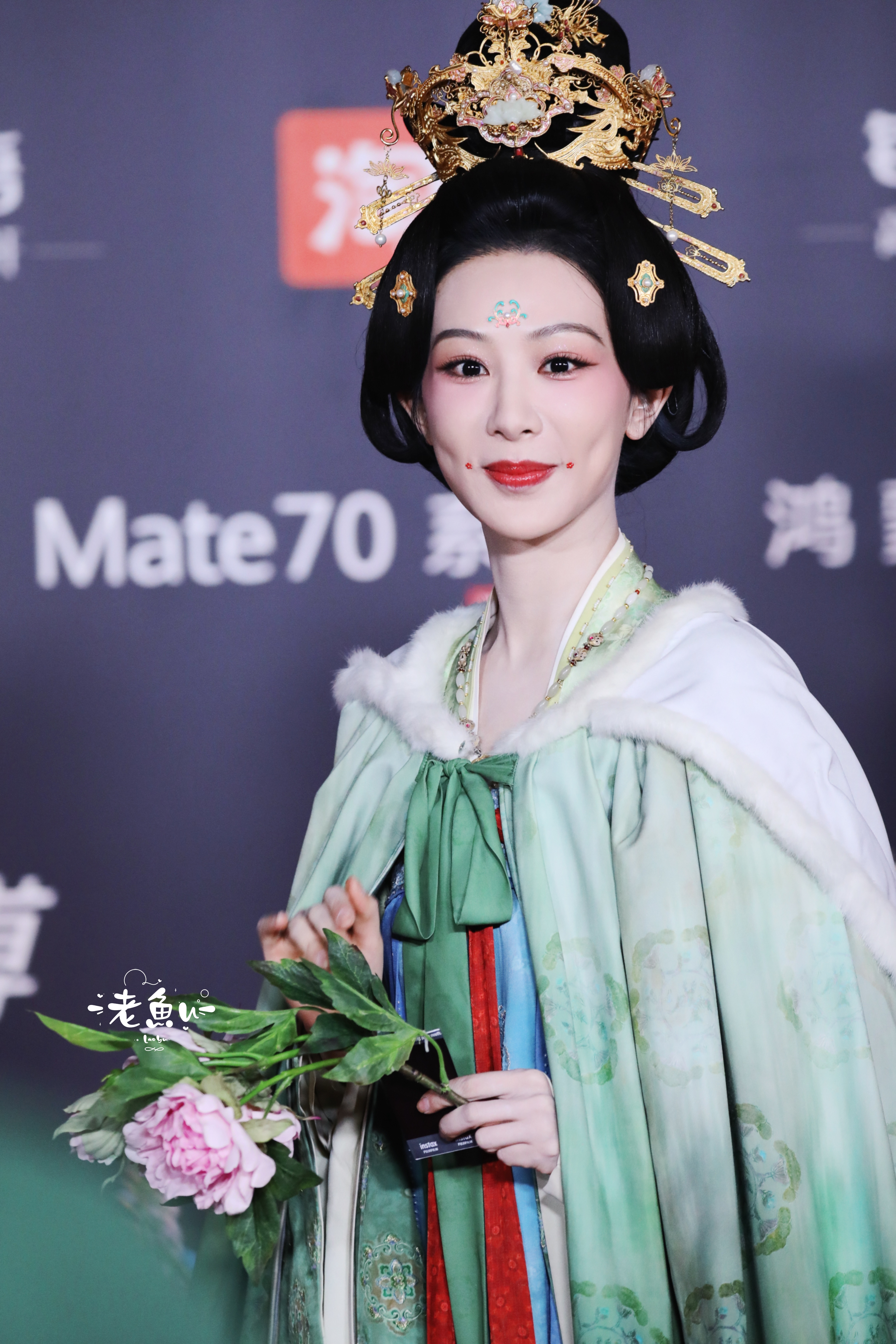 杨紫真的好爱何惟芳[可怜][可怜]国色芳华真的值得[鲜花] 