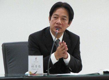 大陆这手牌打得真叫一个漂亮。你们民进党不是天天吵着要国际空间吗？行，给你，但规矩