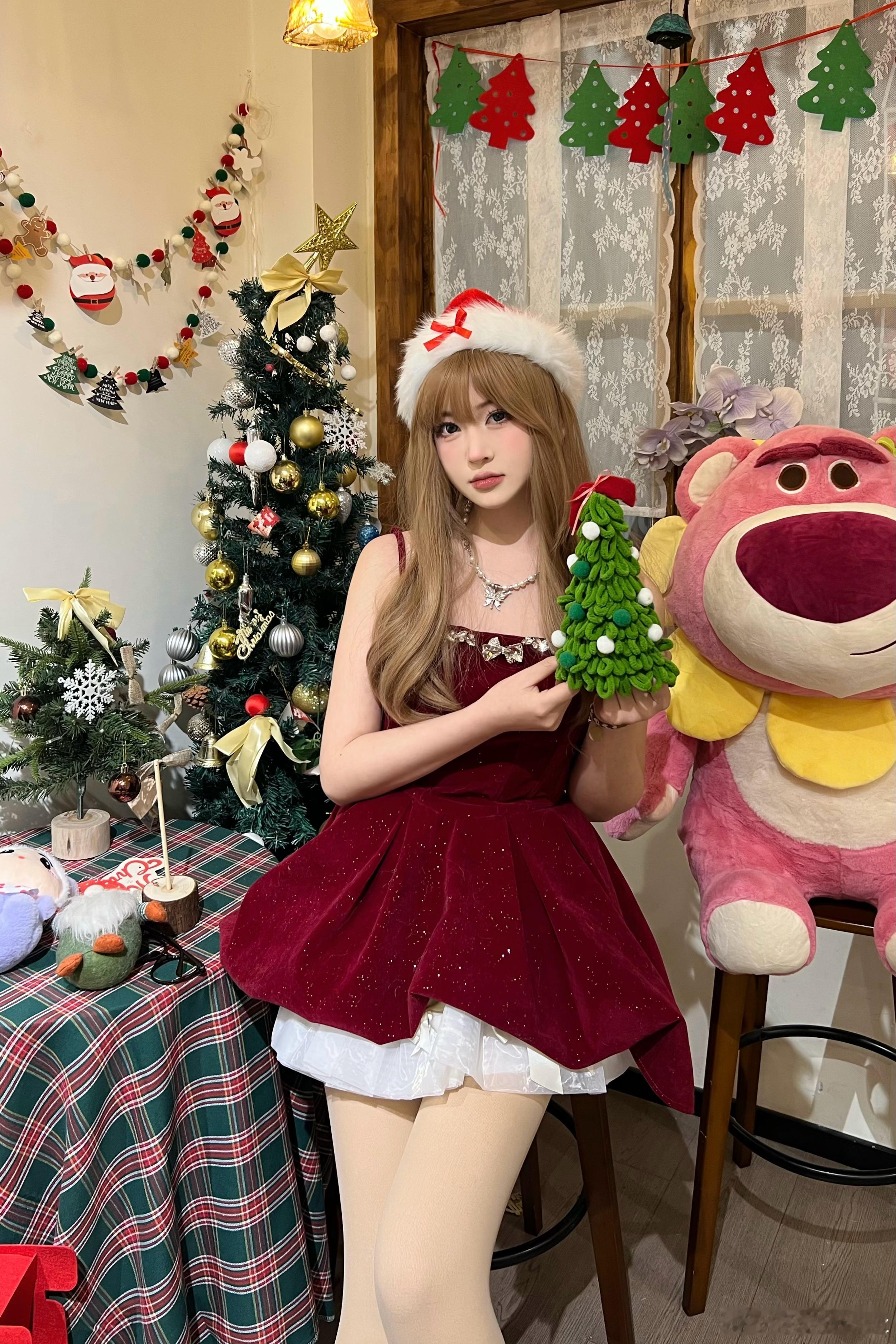 ☃️*♡𝑀𝓮𝓇𝓇𝓎 𝒞𝒽𝓇𝒾𝓈𝓉𝓂𝒶𝓈🎅🏻🍎 