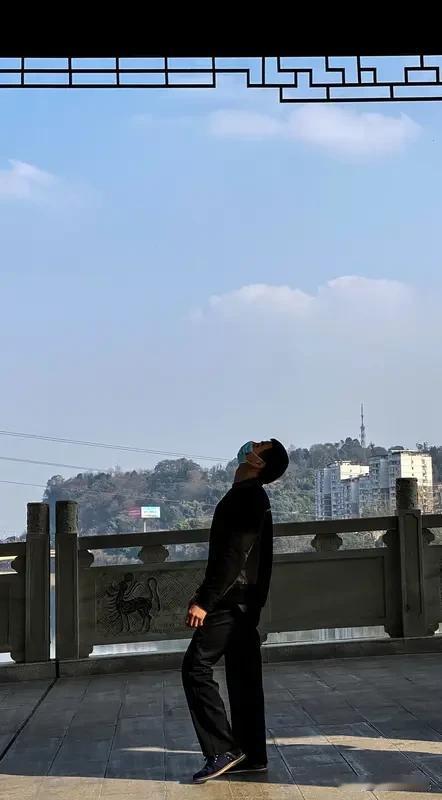站桩功是不是筋骨锻炼?站桩152日，气感强烈贯始终，状态已经基本稳定
前天站桩一
