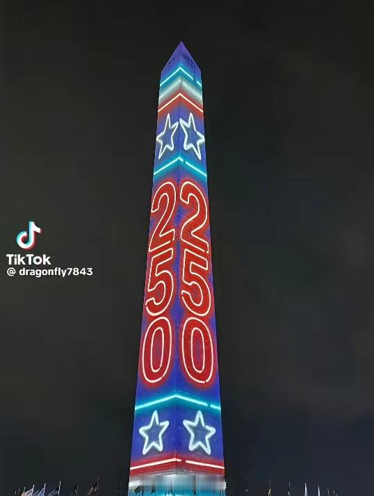 华盛顿方尖碑在不断提醒大家：美国二百五啦，美国二百五啦，美国二百五啦！