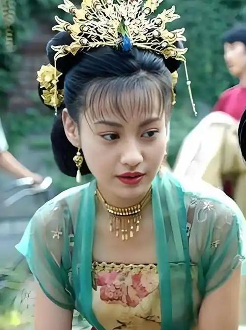 “蛇蝎美女“江玉燕的老公，真就长这样？

杨雪饰演的蛇蝎美女江玉燕，无疑是很多人