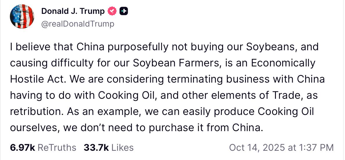 中美贸易紧张再度升温之际，特朗普10月14日指责中国停止购买美国大豆是“经济敌对