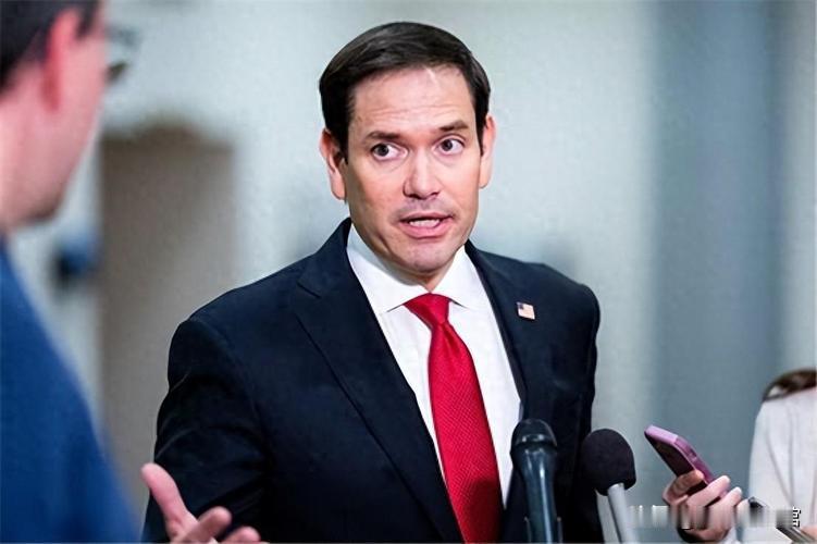 鲁比奥捅破天大实话！美国根本不敢为台独出兵
 
很多人一直被表象迷惑，以为美国不