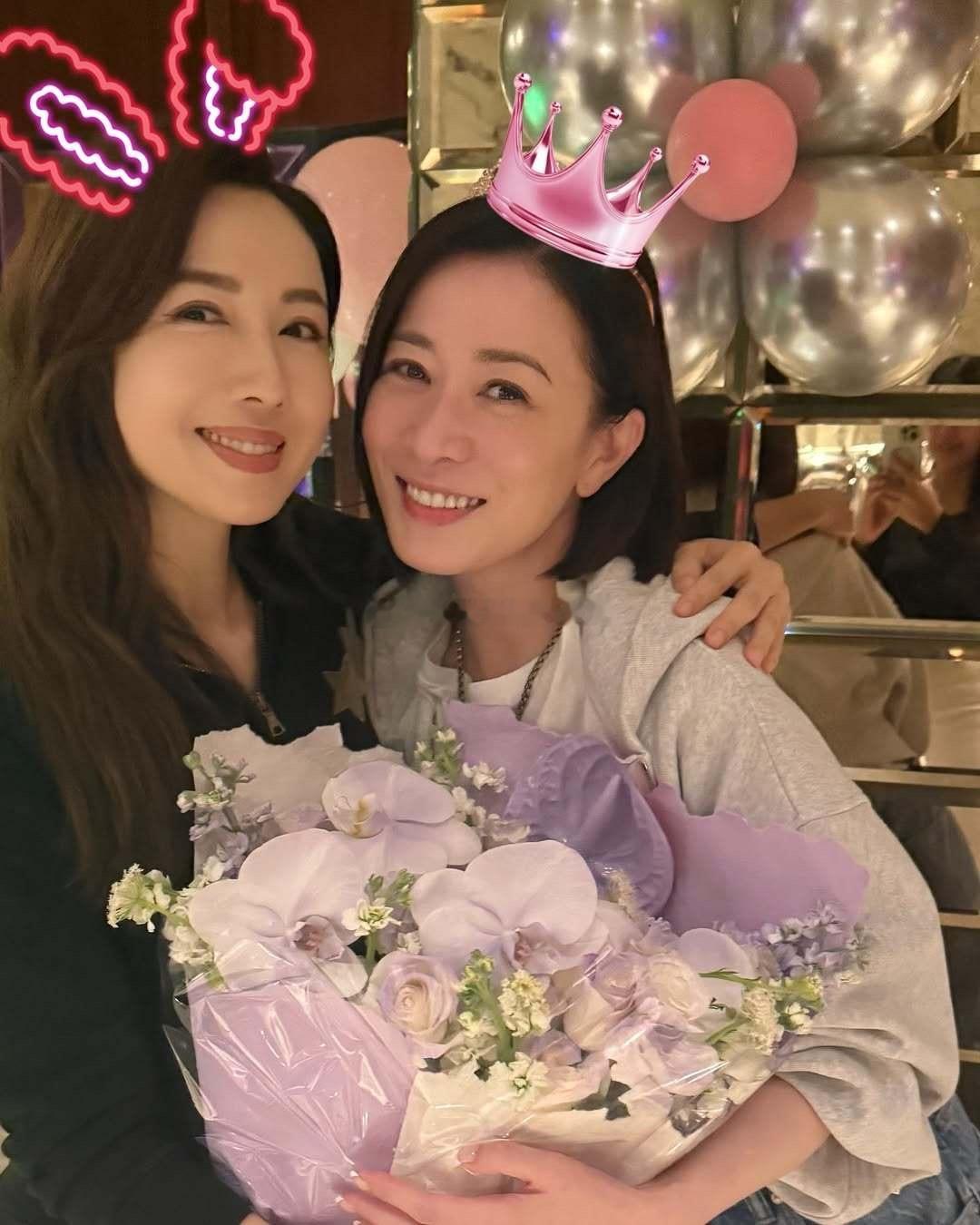 李施嬅晒与佘诗曼合照 祝阿佘生日快乐🎂 ​​​