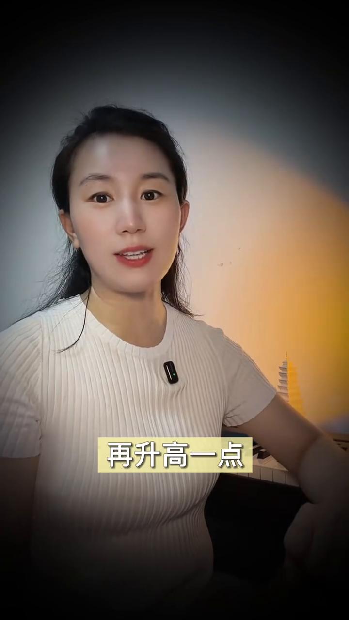·太阳刚露头的时候叫做蛋，下面的那一行就是地平线，日就在地平线的上面。
·如果太
