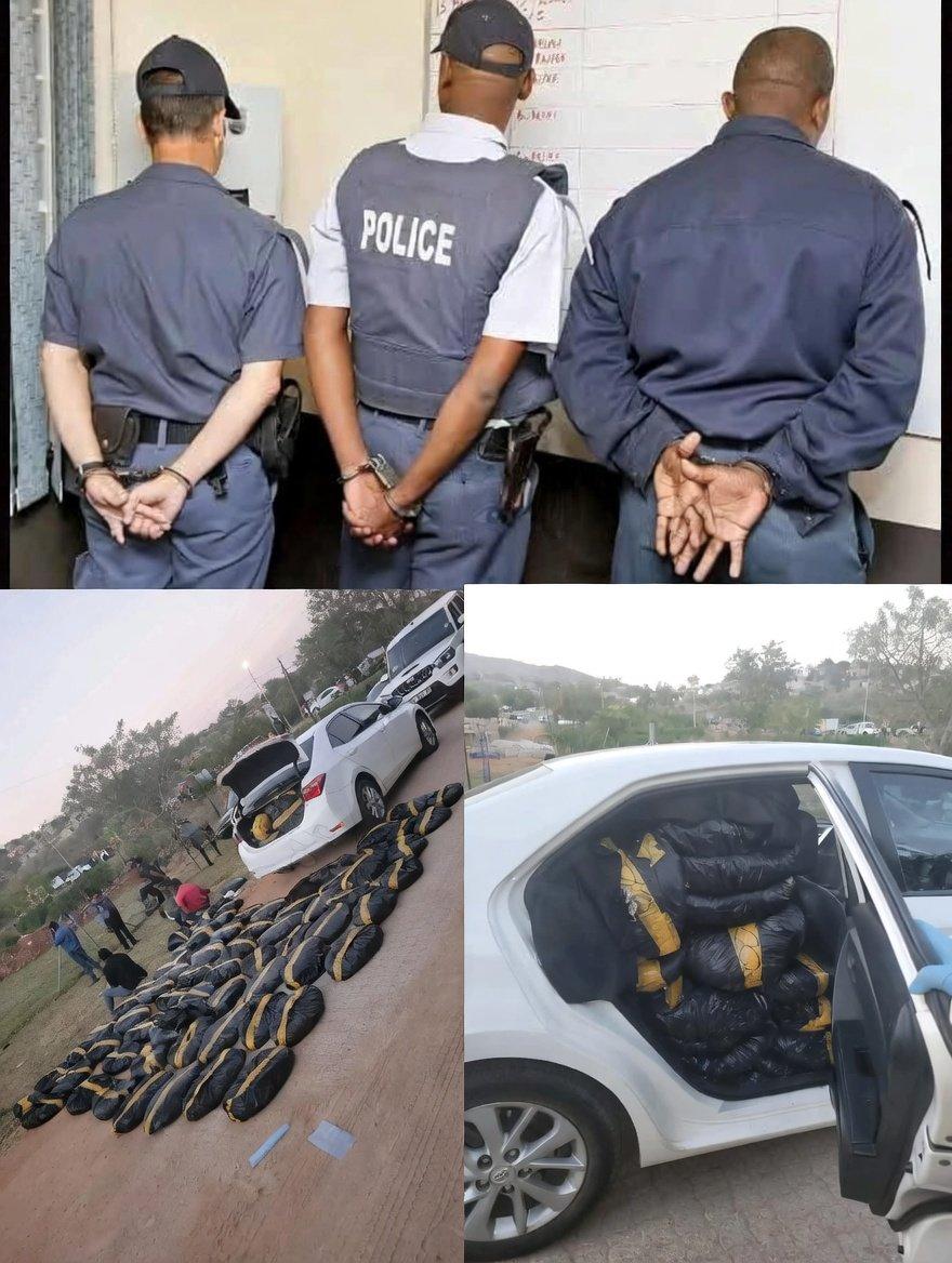 三名南非警察因护送价值数百万兰特的毒品而被捕。
　　他们当时护送一辆丰田卡罗拉轿