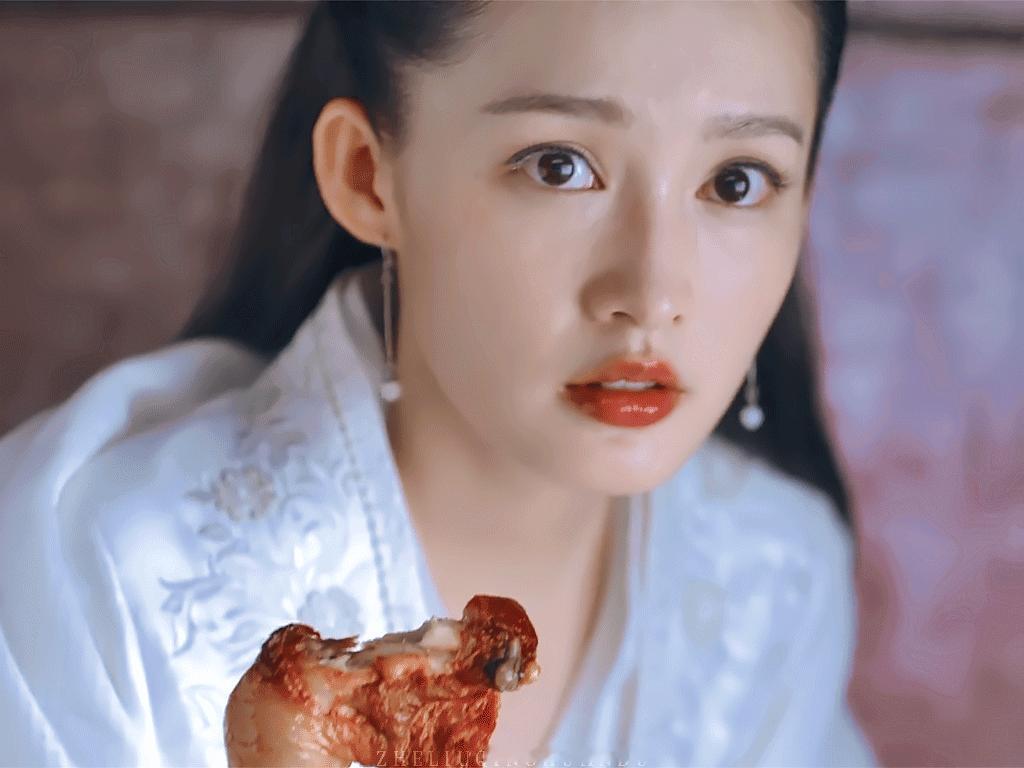 【李沁近几年作品】李沁其实在90花同龄层来说优势还挺明显的↓◆戏曲出身台词功底不