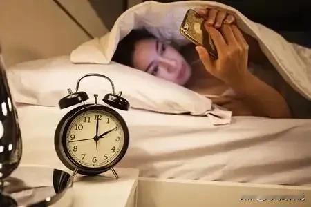 为啥非得22点就睡觉呢？熬到23点难道就会受到很大伤害吗？

这是因为啊，从22