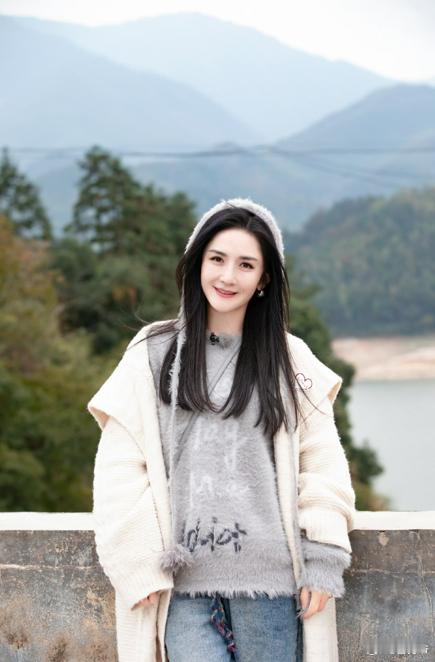 王鹤棣回应谢娜喊话王鹤棣和谢娜这场互放狠话的互动，真是太有趣了！两个人的舞林对决