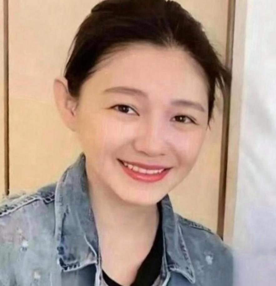 日本医院公开的急诊记录里，藏着一个让人心碎的细节：2025年初，大S在箱根旅行时