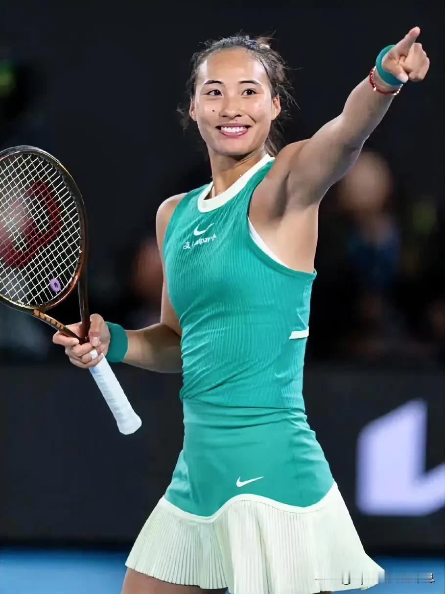 郑钦文比赛时间预告:
2024澳大利亚网球公开赛女子单打半决赛，中国选手郑钦文对