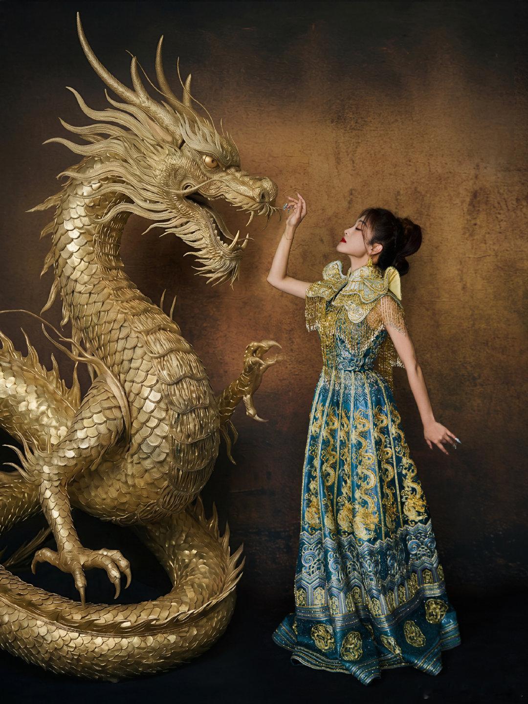 王小玮把故宫元素带上戛纳红毯看着王小玮在戛纳红毯自信从容的样子，真的能感受到国风