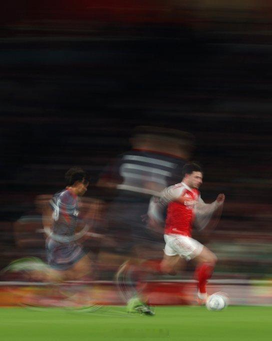 前阿森纳前锋阿兰·史密斯表示，赖斯是阿森纳最重要的球员，如果他缺席，球队无法直接