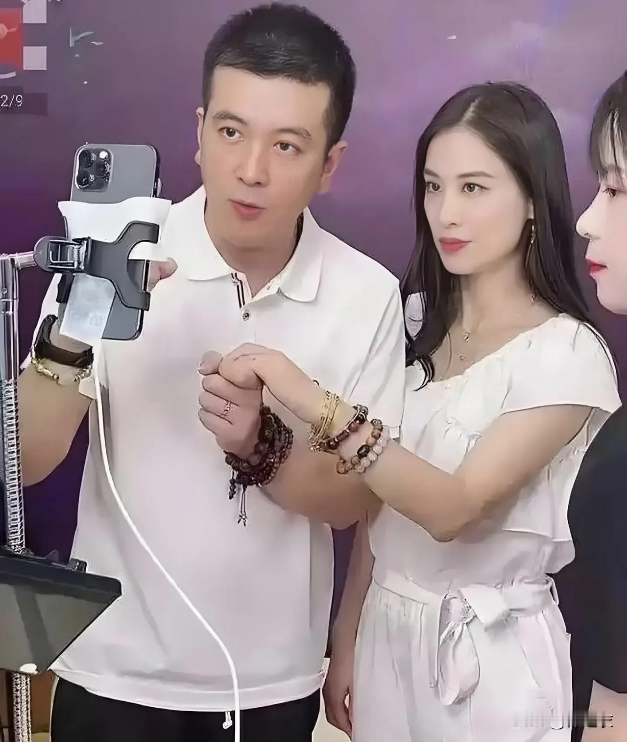 黄圣依失败的婚姻，有的人倒也不用什么都扯原生家庭，因为她成长中的经历也是很重要的