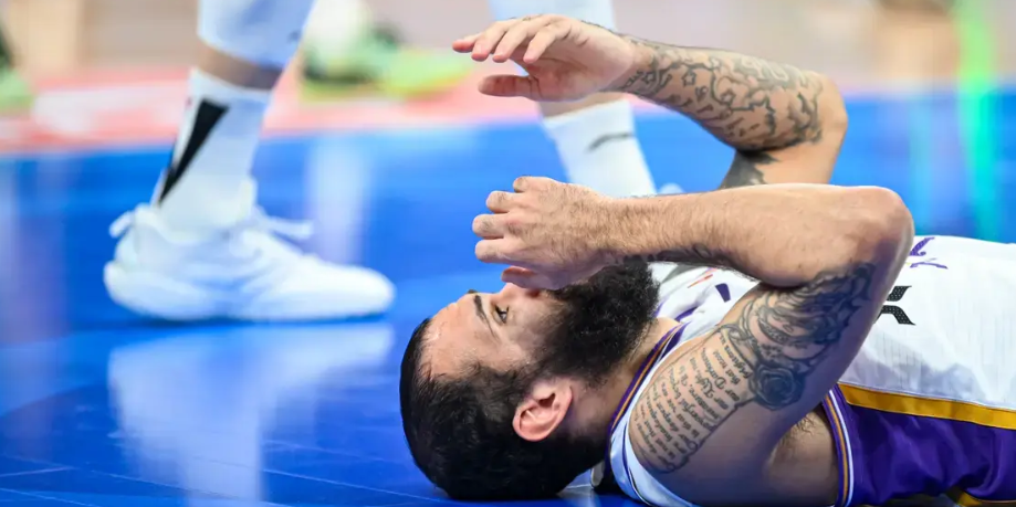 《北京晚报》：北控队的退步显而易见，主帅张庆鹏难辞其咎