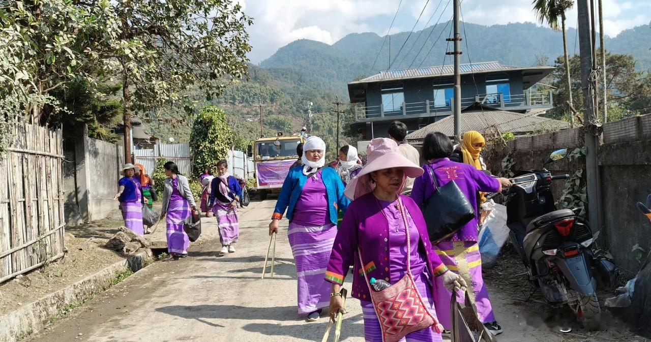 【藏南民情】
1月24日，“伪阿邦”妇女福利协会（APWWS）上思昂分会在英空组