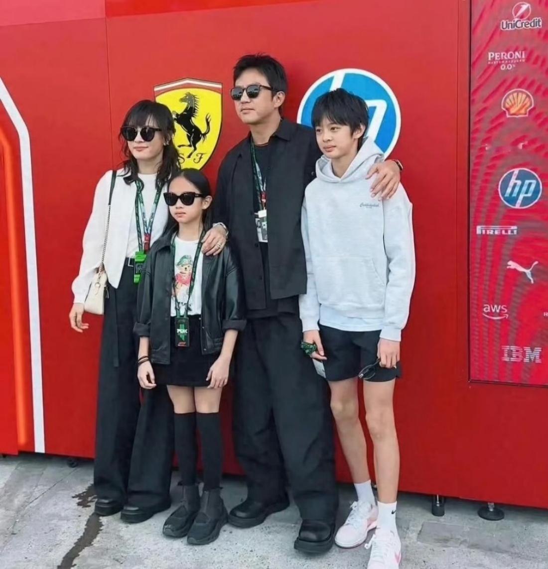 等等 魔丸邓超生了个灵珠儿子 篮球拿亚军好棒，等等这少年感像从小说里走出来的