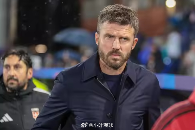 名记批曼联惨败科莫：卡里克遭高层引援拖累，或成球队混乱背锅人10月22日讯 欧冠