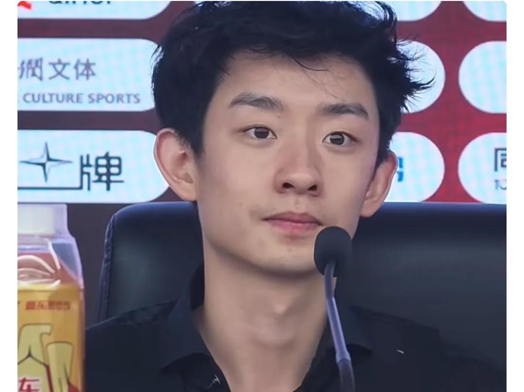 吴宜泽放下豪言:我想在明年生日前完成大满贯！
 
吴宜泽深圳公开赛夺冠后，10月