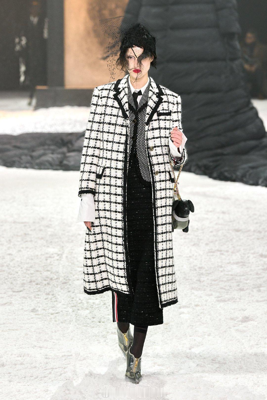 Thom Browne F/W 2024 • #纽约时装周# 果然Thom Br