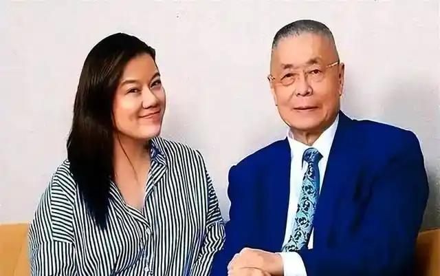 他是叶帅的前女婿，78岁再次结婚，81岁妻子给他生了个女儿，84岁又给他生了个儿
