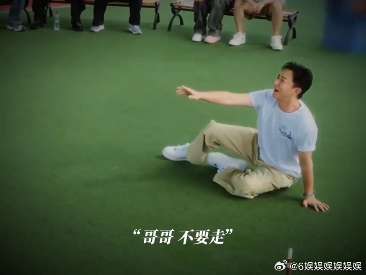 韩庚鹿晗韩语无障碍交流韩庚鹿晗在韩国待过就是不一样17岁的校草鹿晗 你们觉得早年