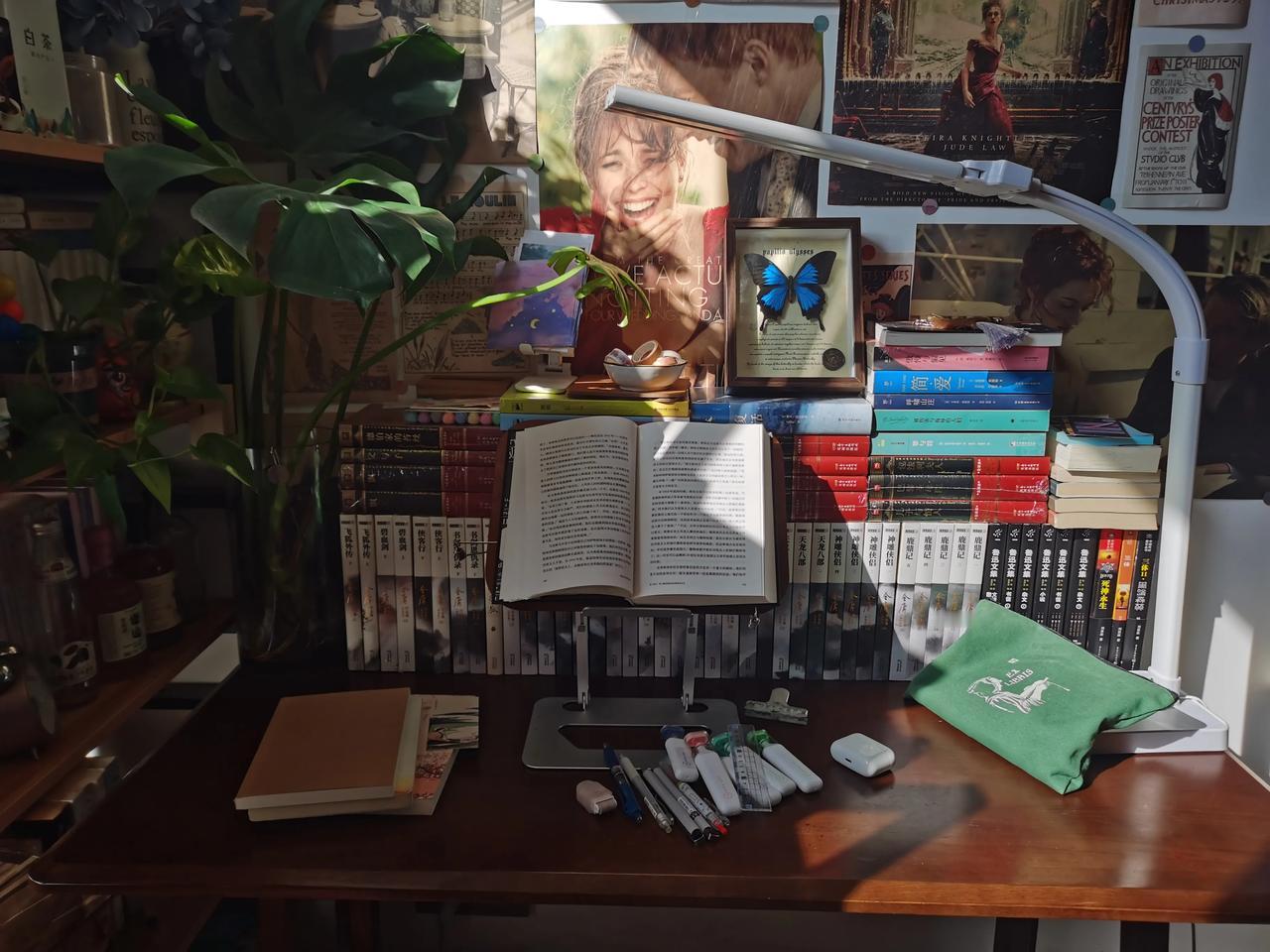 读书，跑步，吃粗粮，又是自律的一天[碰拳]

早晨五点四十起床，简单洗漱后读书一