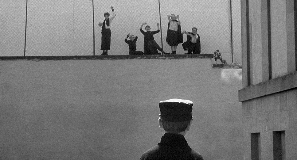 晚安🌙“主教大人，我很忧愁。” “为什么要快乐？那并不是你的专利，谁说人生在世