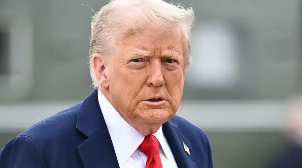 [浮云]特朗普政府正在考虑对向中国出口芯片实施广泛的软件限制

这可不是简单的贸